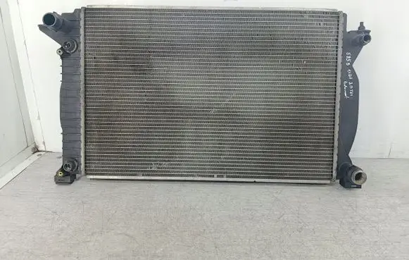 Audi A4 S4 B7 8E 8H Coolant radiator 