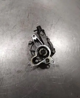 Renault Espace IV Vacuum pump