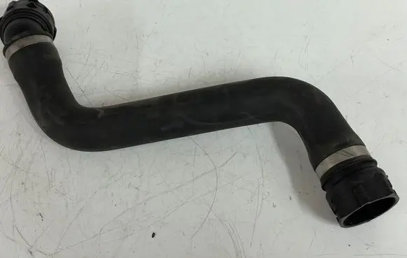 BMW 5 F10 F11 Engine coolant pipe/hose 7789742