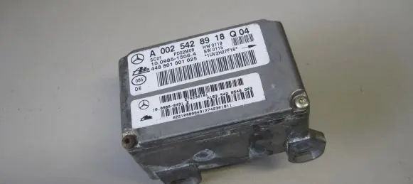 Mercedes-Benz C W203 ESP acceleration yaw rate sensor A0025428918