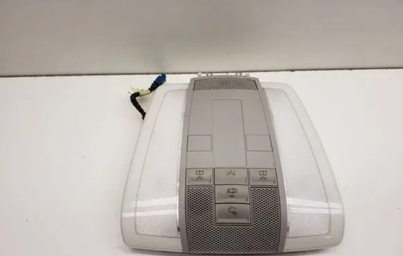 Mercedes-Benz C W204 Front seat light A2048202001