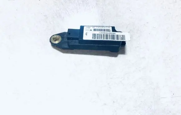 Mercedes-Benz C W203 Airbag deployment crash/impact sensor 0018204426 004994