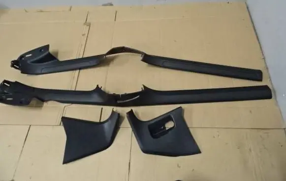 Volkswagen PASSAT B6 Front sill trim cover 3C0853370