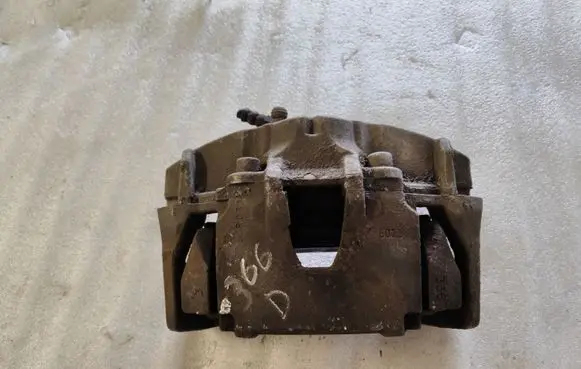 Volvo V60 Front brake caliper 6023