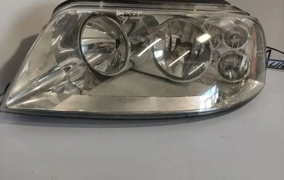 Volkswagen Sharan Headlight/headlamp 7M3941015L 0301182201 011502A