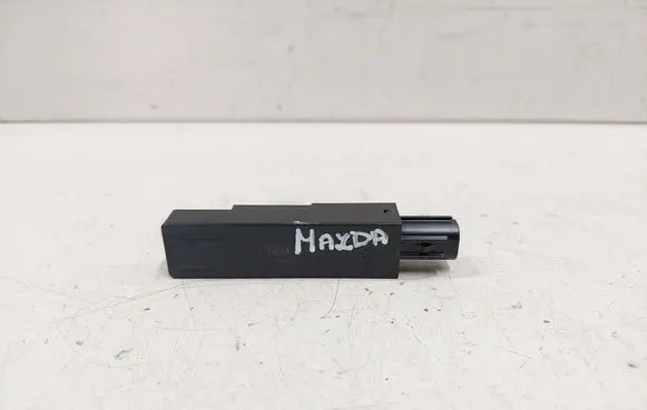 Antenna control unit