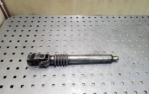 BMW X3 E83 Steering column universal joint