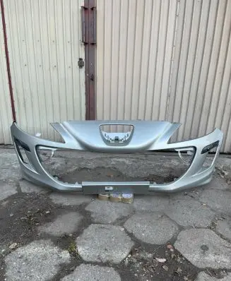 Peugeot 307 Front bumper 9680484677