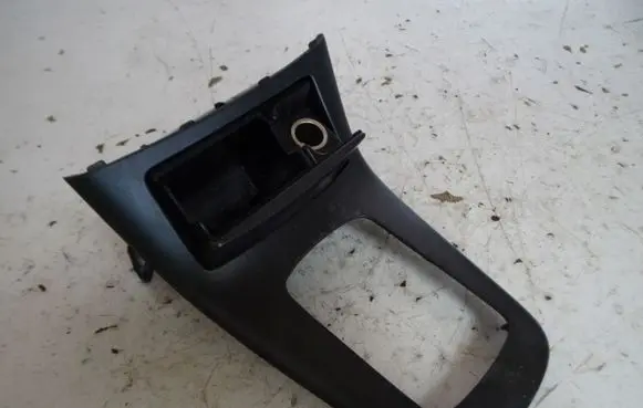 Toyota Avensis T250 Car ashtray