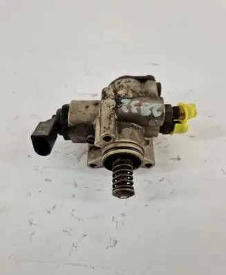 Audi A6 S6 C6 4F Fuel injection high pressure pump 06E127025G
