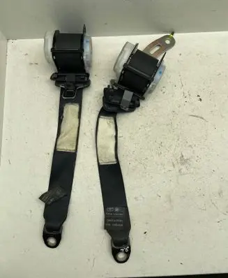 Toyota Avensis T250 Rear seatbelt 7336005091 190405