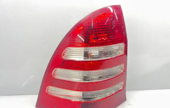 Mercedes-Benz C W203 Rear/tail lights 2038202364