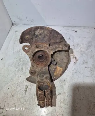 Volkswagen Transporter - Caravelle T5 Front wheel hub spindle knuckle