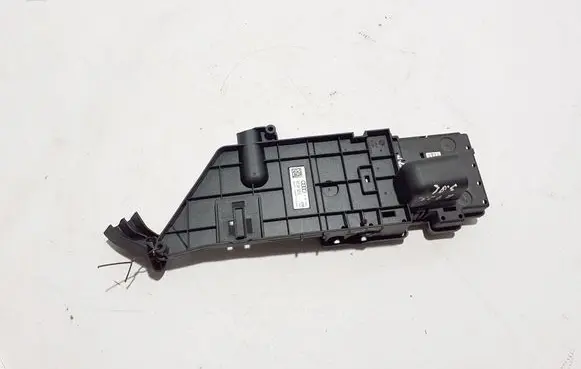 Audi Q7 4M Battery relay fuse 4M0941823E