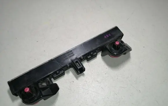 Toyota Auris E180 Third/center stoplight 12584 12586 30410