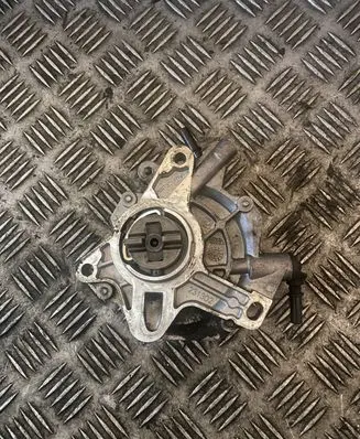 Ford Kuga II Vacuum pump 9674192280