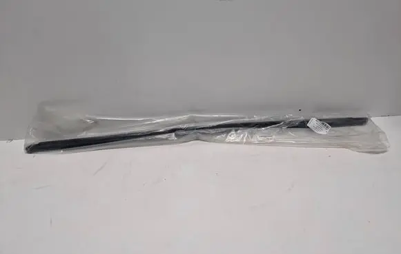 Volkswagen ID.7 Rear door glass trim molding 14A839477B 01865V20231213