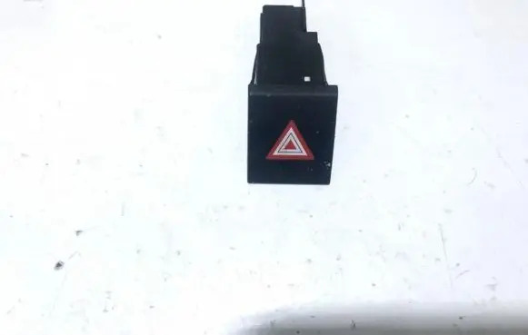 Skoda Fabia Mk1 (6Y) Hazard light switch 5j0953235 tw5cz7807