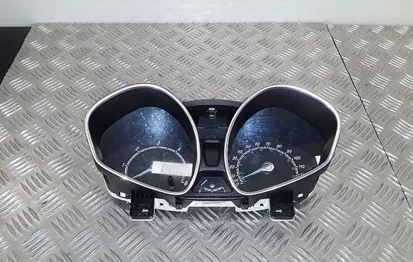 Speedometer (instrument cluster)