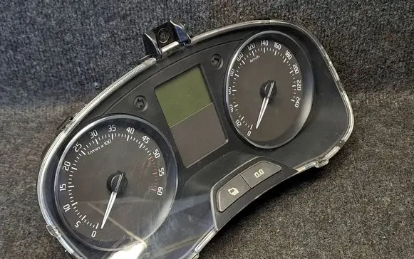 Skoda Fabia Mk2 (5J) Speedometer (instrument cluster) 5J0920810J
