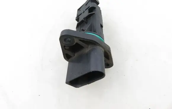 Volkswagen Golf V Mass air flow meter F00C2G2055
