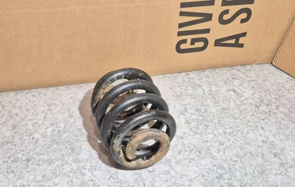 Volkswagen Transporter - Caravelle T5 Rear coil spring
