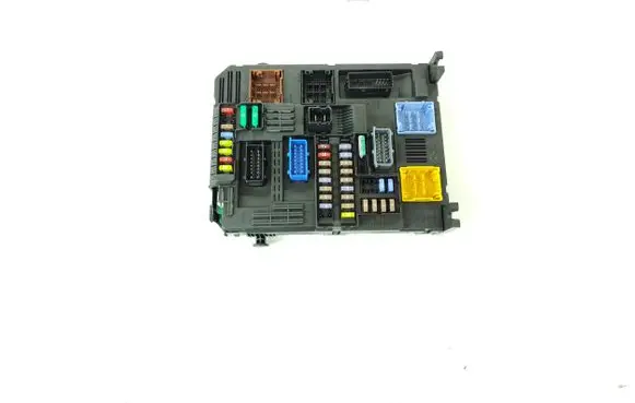 Opel Grandland X BSM Control unit 9819854780