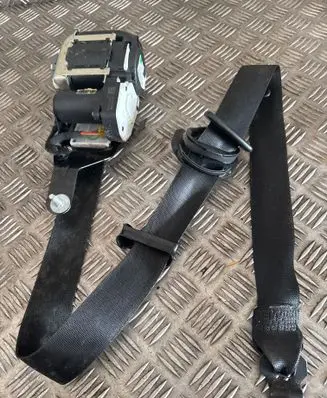 Mercedes-Benz E W212 Front seatbelt 620048100 010R000 BAMPT1273