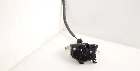 Audi A6 S6 C7 4G Front door lock 8J1837015C