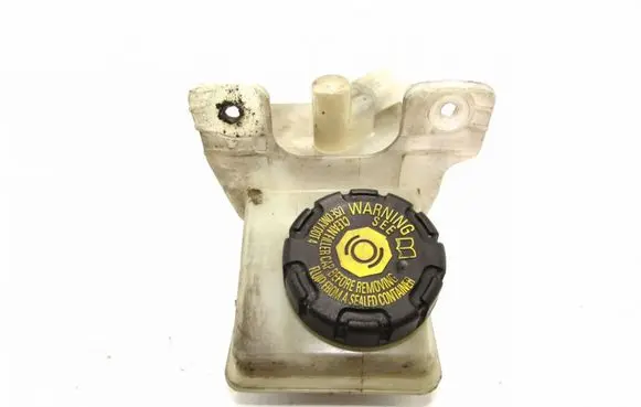 Brake fluid reservoir