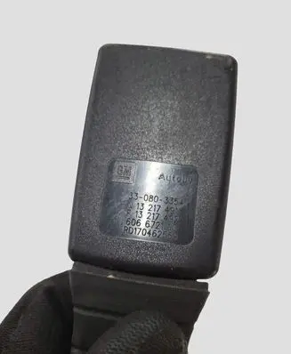 Opel Zafira B Front seatbelt buckle 330803354 N13217491 F13217492