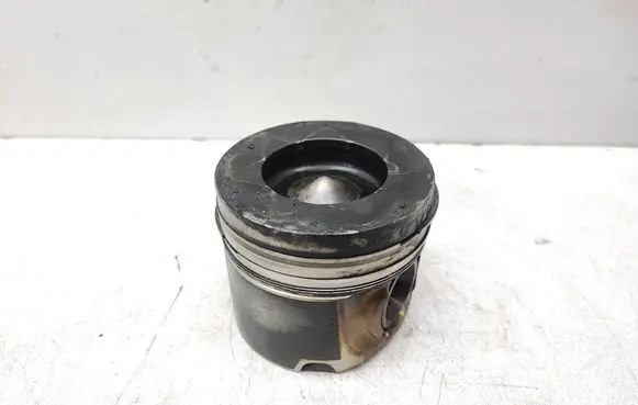 BMW 5 F10 F11 Piston 84L110