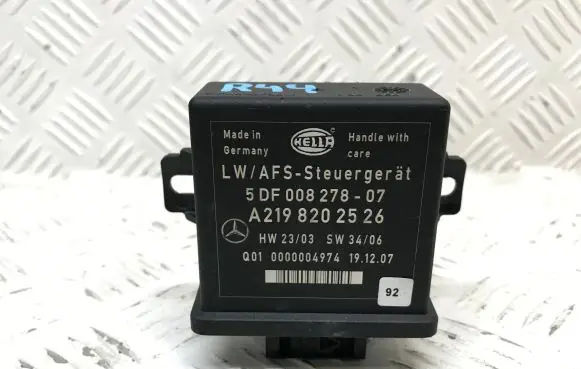 Mercedes-Benz R W251 Light module LCM A2198202526
