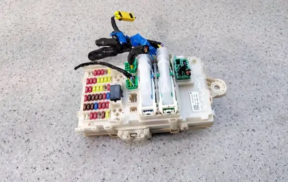 Fuse box set