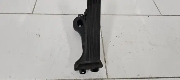 Volkswagen Golf SportWagen Accelerator throttle pedal 1K1721503L 6PV00860000 040305