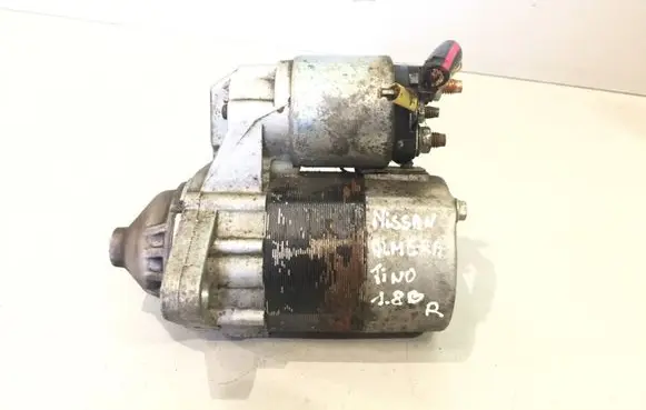 Nissan Almera Tino Starter motor 233009F661