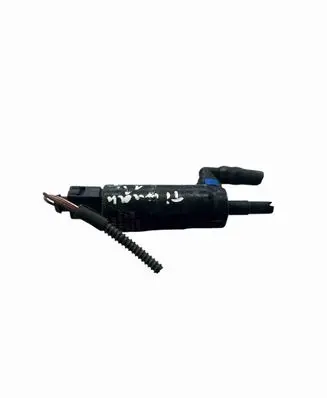 Volkswagen Tiguan Headlight washer pump 6R0955681