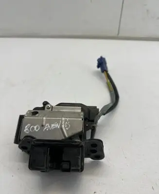 Toyota Avensis T250 Tailgate lock latch 