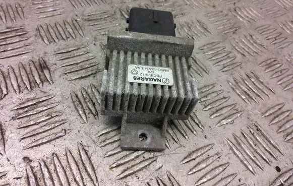 Ford Kuga II Glow plug pre-heat relay 9M5Q12A343