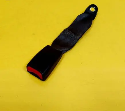 Mitsubishi Colt Middle seatbelt buckle (rear) 