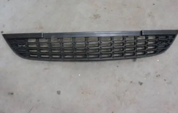 Opel Astra J Front bumper lower grill 13266567