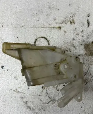 Toyota Avensis T250 Front door exterior handle/bracket 3C0837867C 980913108