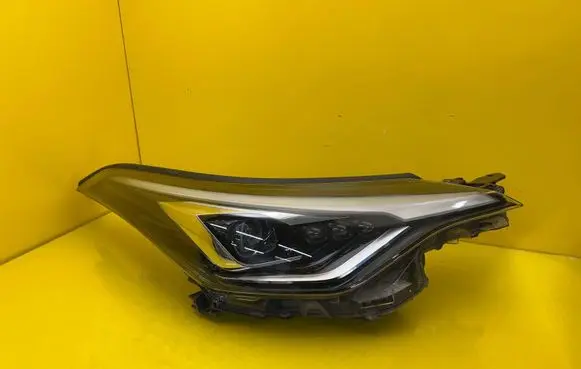 Toyota C-HR I Headlight/headlamp 81110-F4250