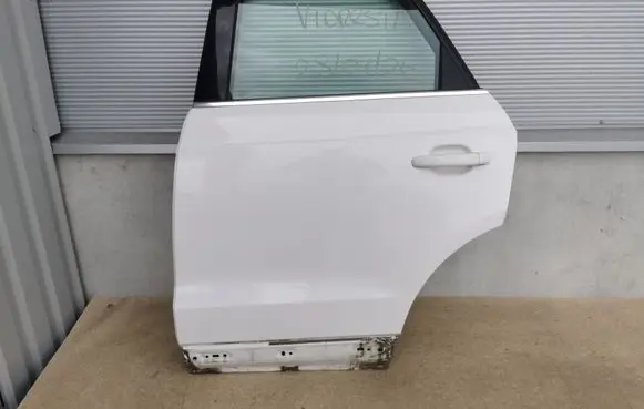 Audi Q3 8U Rear door LB9A