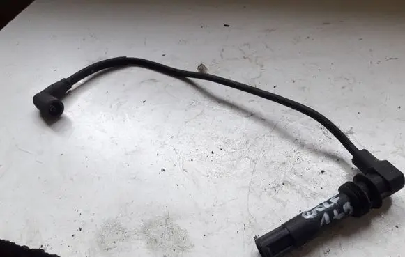 Volkswagen Golf IV Ignition plug leads 036035255M