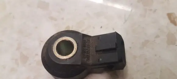 Mercedes-Benz ML W163 Detonation knock sensor 0031538628 0261231110