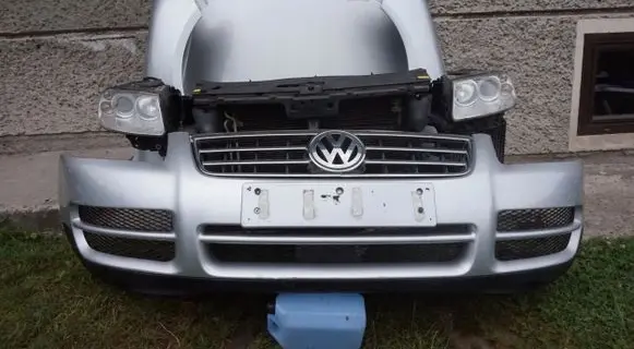 Volkswagen Touareg I Front piece kit 
