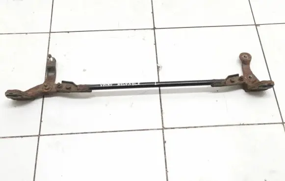 Mercedes-Benz E W211 Steering rack mounting bracket 
