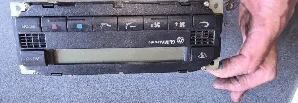 Volkswagen PASSAT B5 Climate control unit 3B1907044A 5HB00761702
