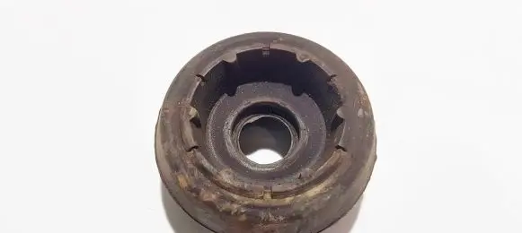 Volkswagen Golf III Coil spring mount 08619620
